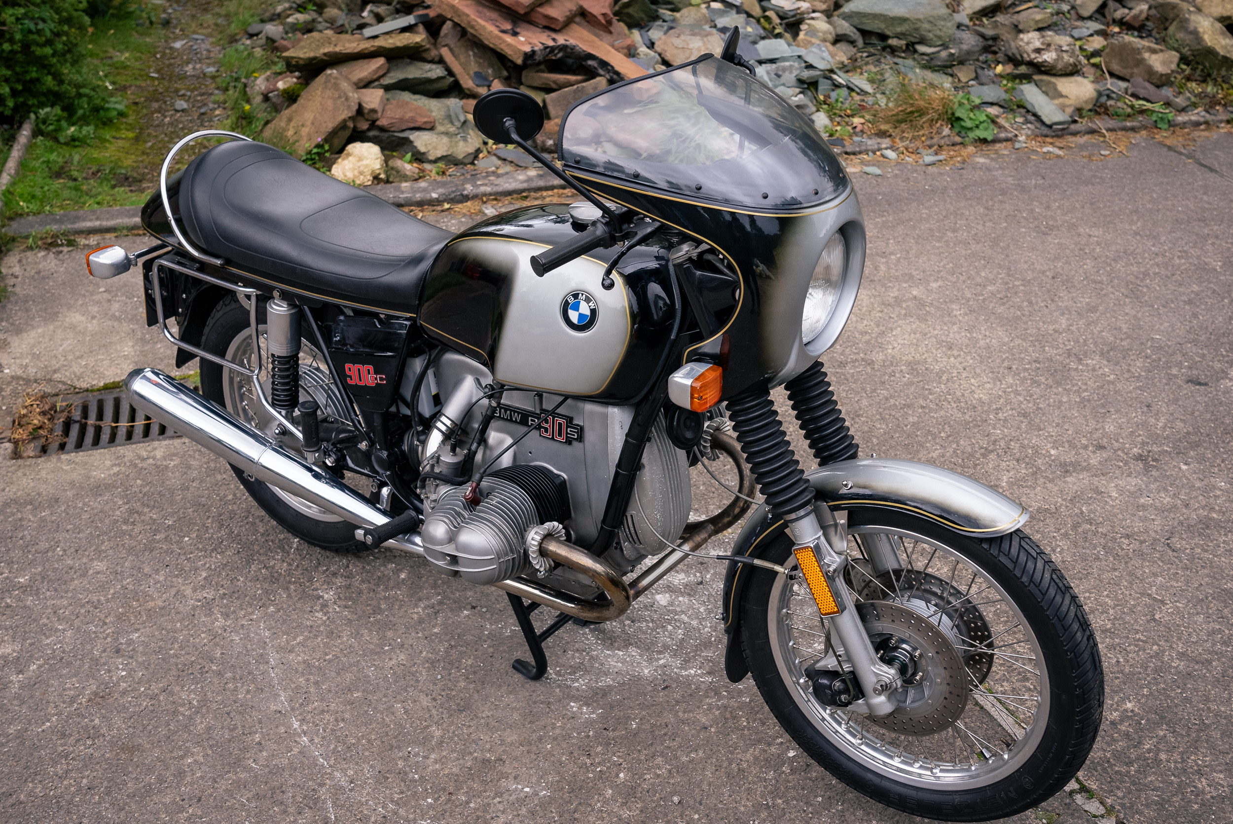 Lot 229 - 1974 BMW R90S