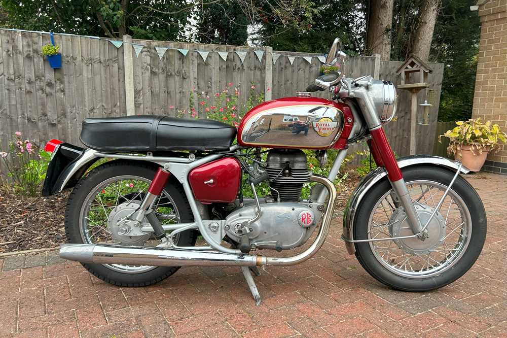 Lot 240 - 1962 Royal Enfield Crusader Sports