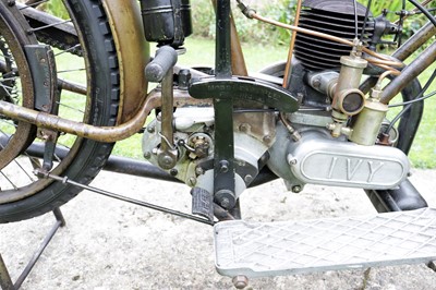 Lot 288 - 1922 Ivy Three De Lux