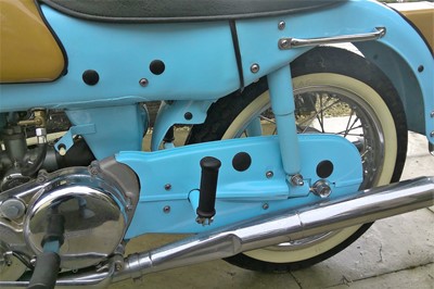 Lot 304 - 1961 Ariel Super Sports