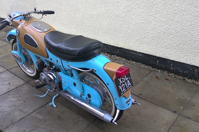 Lot 304 - 1961 Ariel Super Sports