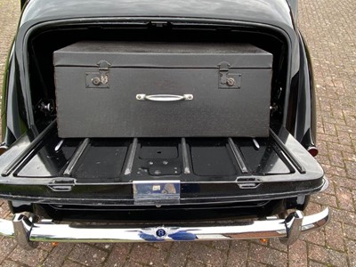 Lot 53 - 1952 Bentley MkVI Saloon