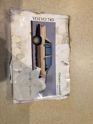 Lot 1992 Volvo 740GLT