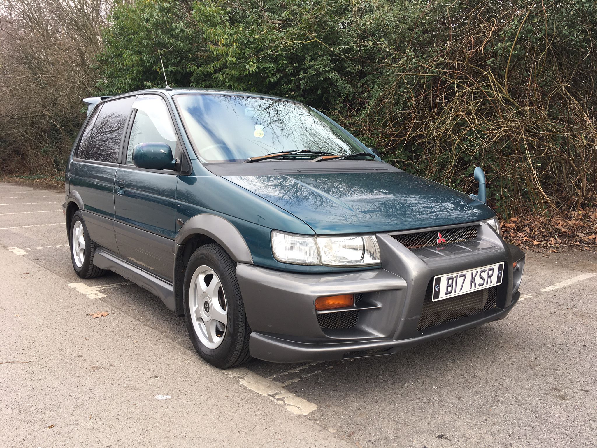 Lot 7 - 1997 Mitsubishi RVR Hyper Sports Gear-R
