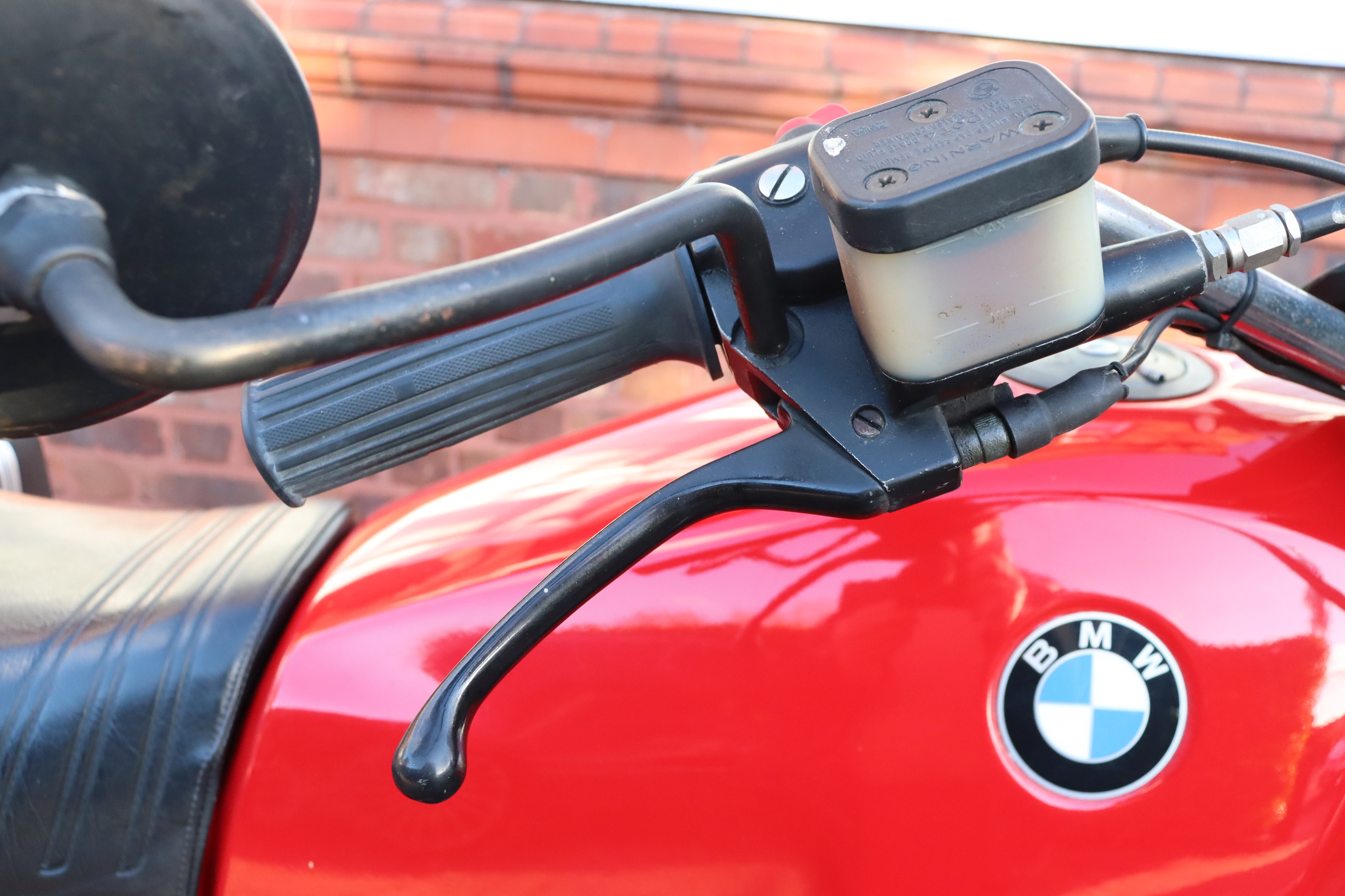 Lot 264 - 1983 BMW R80ST