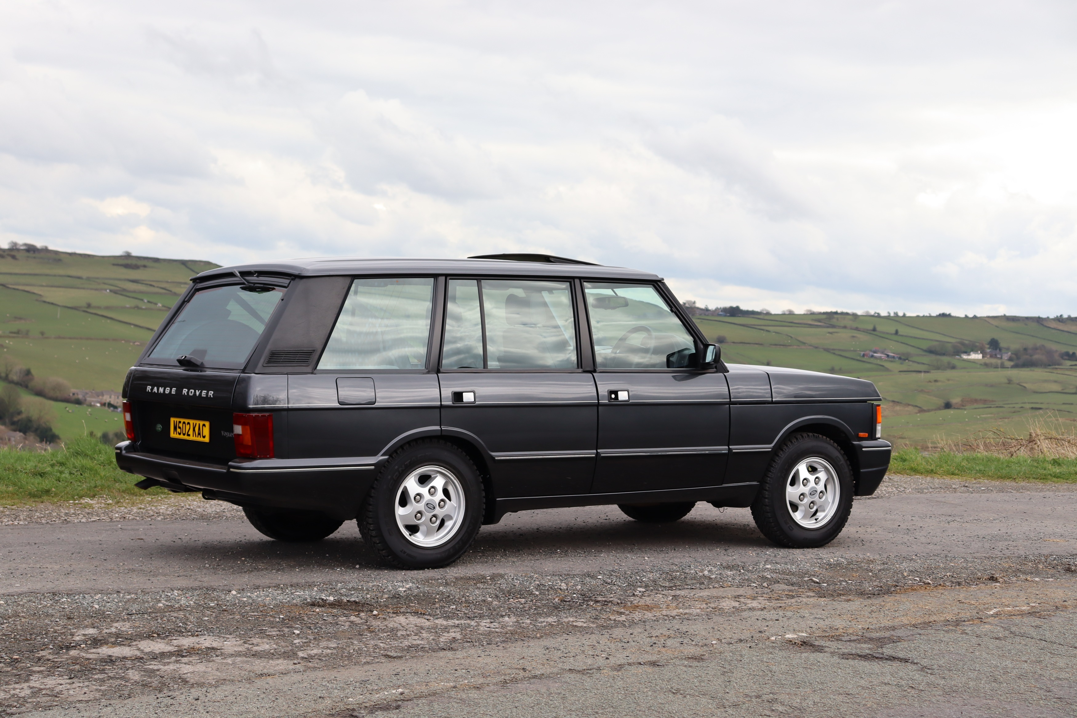 Lot 66 - 1995 Range Rover Classic Vogue LSE 4.2 Litre