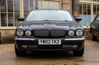 Lot 104 - 2003 Jaguar XJR V8 Auto