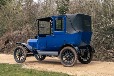 Lot 14 - 1915 Ford Model T Landaulette