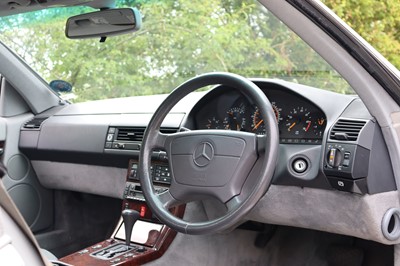Lot 1992 Mercedes-Benz 500 SL