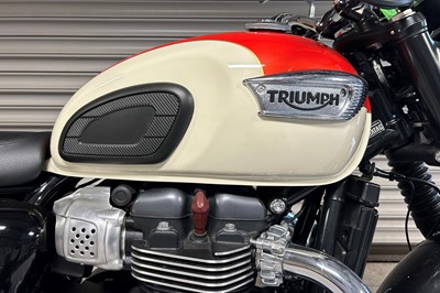 Lot 238 - 2018 Triumph Bonneville T100