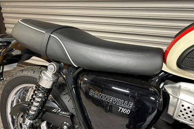 Lot 238 - 2018 Triumph Bonneville T100