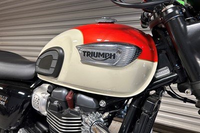 Lot 238 - 2018 Triumph Bonneville T100