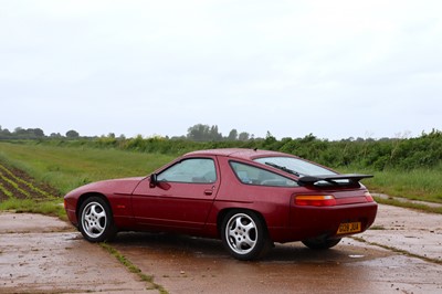 Lot 96 - 1989 Porsche 928 S4