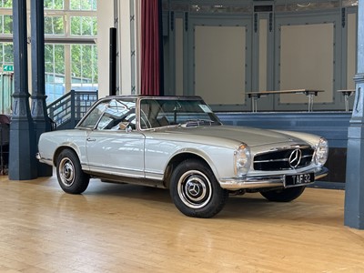 Lot 64 - 1967 Mercedes-Benz 250SL