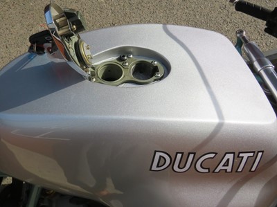 Lot 200 - 2006 Ducati 1000LE Paul Smart Replica