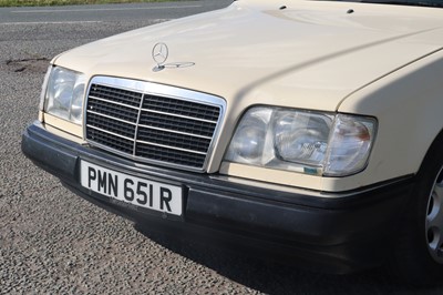 Lot 90 - 1993 Mercedes-Benz E250D Estate