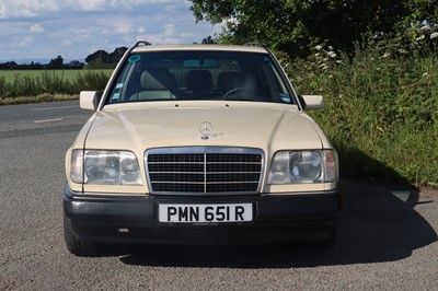 Lot 90 - 1993 Mercedes-Benz E250D Estate