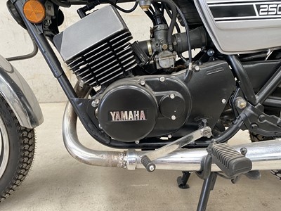 Lot 335 - 1976 Yamaha RD 250