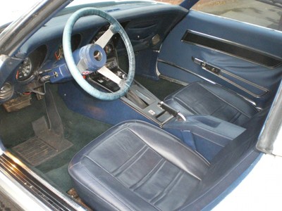 Lot 1977 Chevrolet Corvette C3