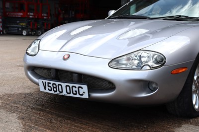 Lot 114 - 2000 Jaguar XKR Coupe