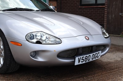 Lot 114 - 2000 Jaguar XKR Coupe