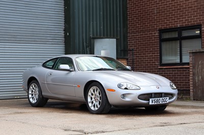 Lot 114 - 2000 Jaguar XKR Coupe