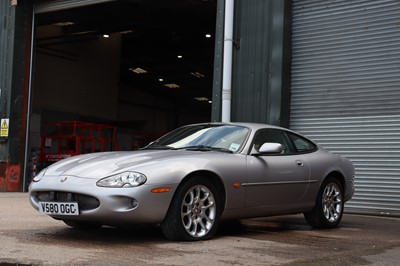 Lot 114 - 2000 Jaguar XKR Coupe