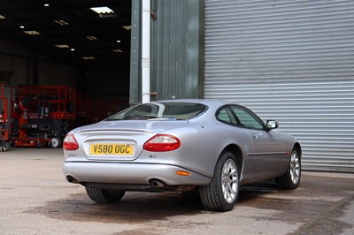 Lot 114 - 2000 Jaguar XKR Coupe