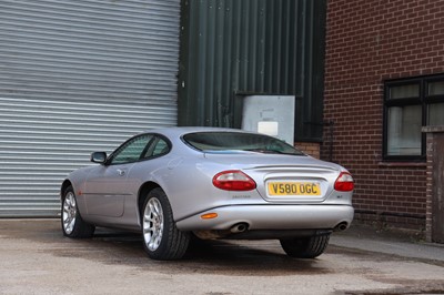 Lot 114 - 2000 Jaguar XKR Coupe