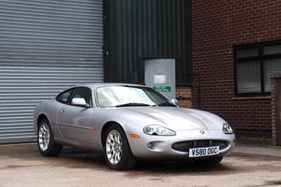 Lot 114 - 2000 Jaguar XKR Coupe