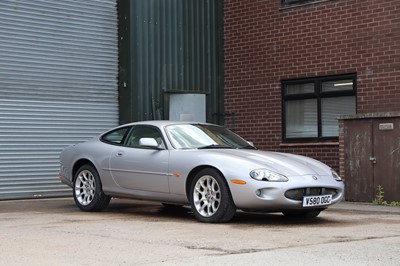 Lot 114 - 2000 Jaguar XKR Coupe