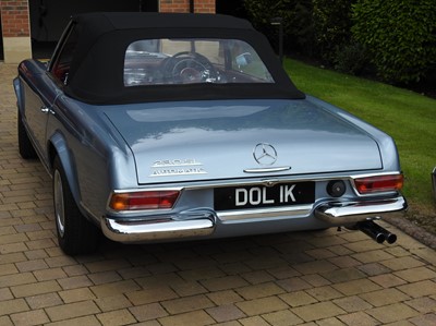 Lot 19 - 1967 Mercedes-Benz 230SL