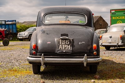 Lot 88 - 1956 Singer Hunter Saloon