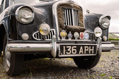 Lot 88 - 1956 Singer Hunter Saloon