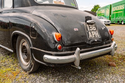 Lot 88 - 1956 Singer Hunter Saloon