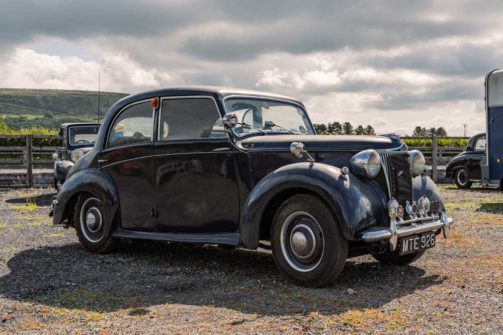 Lot 110 - 1951 Lanchester LD10 Barker Saloon