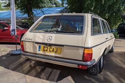 Lot 76 - 1985 Mercedes-Benz 200 T Estate