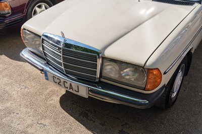 Lot 76 - 1985 Mercedes-Benz 200 T Estate