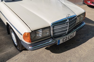 Lot 76 - 1985 Mercedes-Benz 200 T Estate