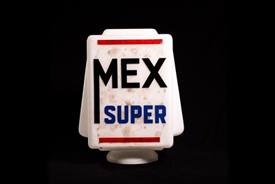 Lot 11 - Mex Super Glass Petrol Pump Globe