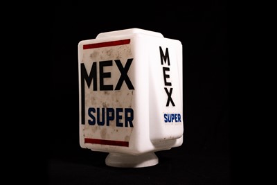 Lot 11 - Mex Super Glass Petrol Pump Globe