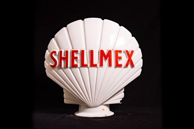Lot 15 - Shellmex Glass Petrol Pump Globe