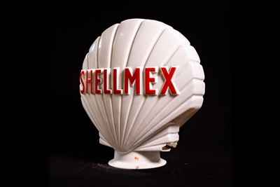 Lot 15 - Shellmex Glass Petrol Pump Globe