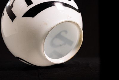 Lot 20 - Pratt’s Glass Petrol Pump Globe