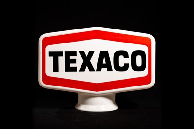 Lot 32 - Texaco Plastic Petrol Pump Globe