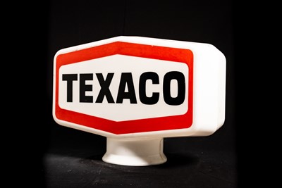 Lot 32 - Texaco Plastic Petrol Pump Globe