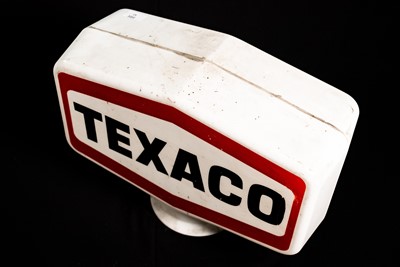 Lot 32 - Texaco Plastic Petrol Pump Globe