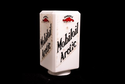 Lot 89 - Gargoyle Mobiloil Arctic Glass Oil Globe