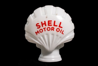 Lot 98 - Shell Motor Oil Glass Oil Globe