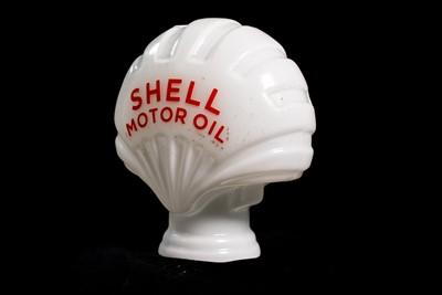 Lot 98 - Shell Motor Oil Glass Oil Globe